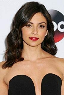 How tall is Floriana Lima?